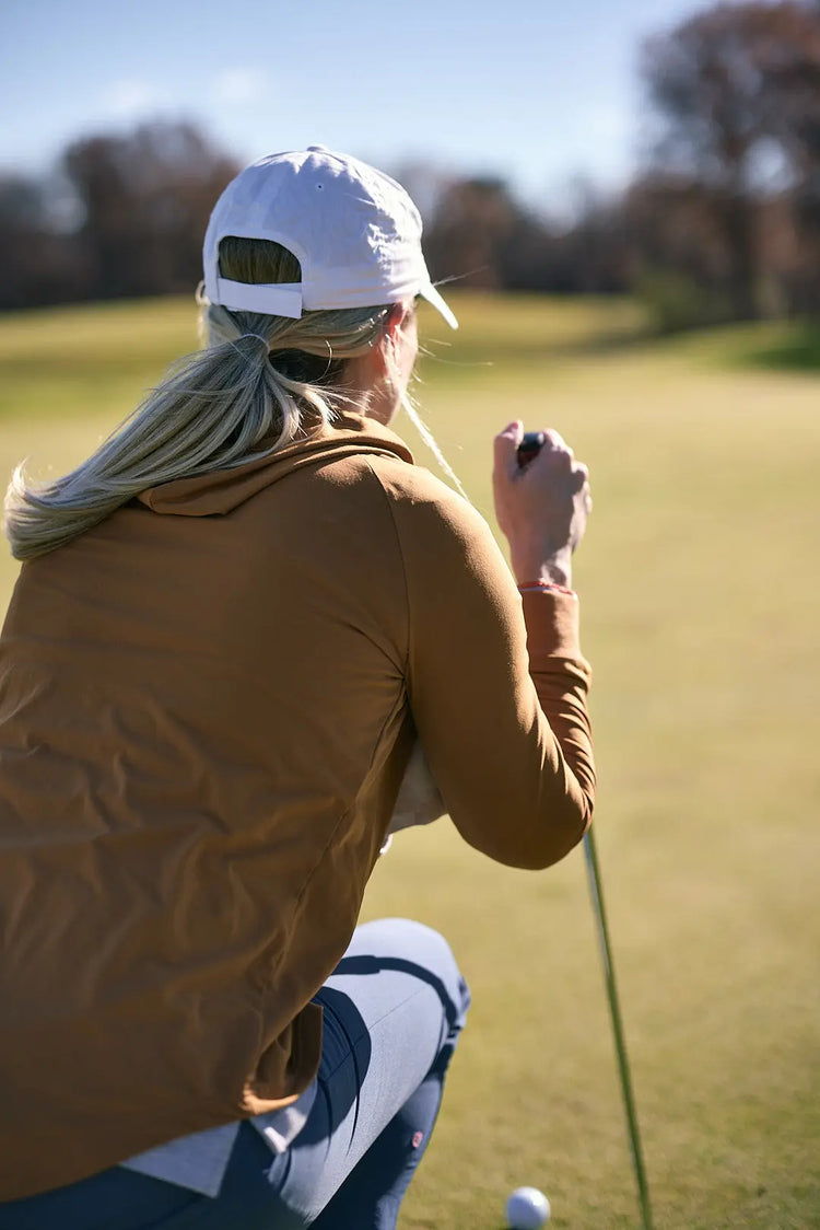 Hanna Hoodie in Giza – Abendroth Golf